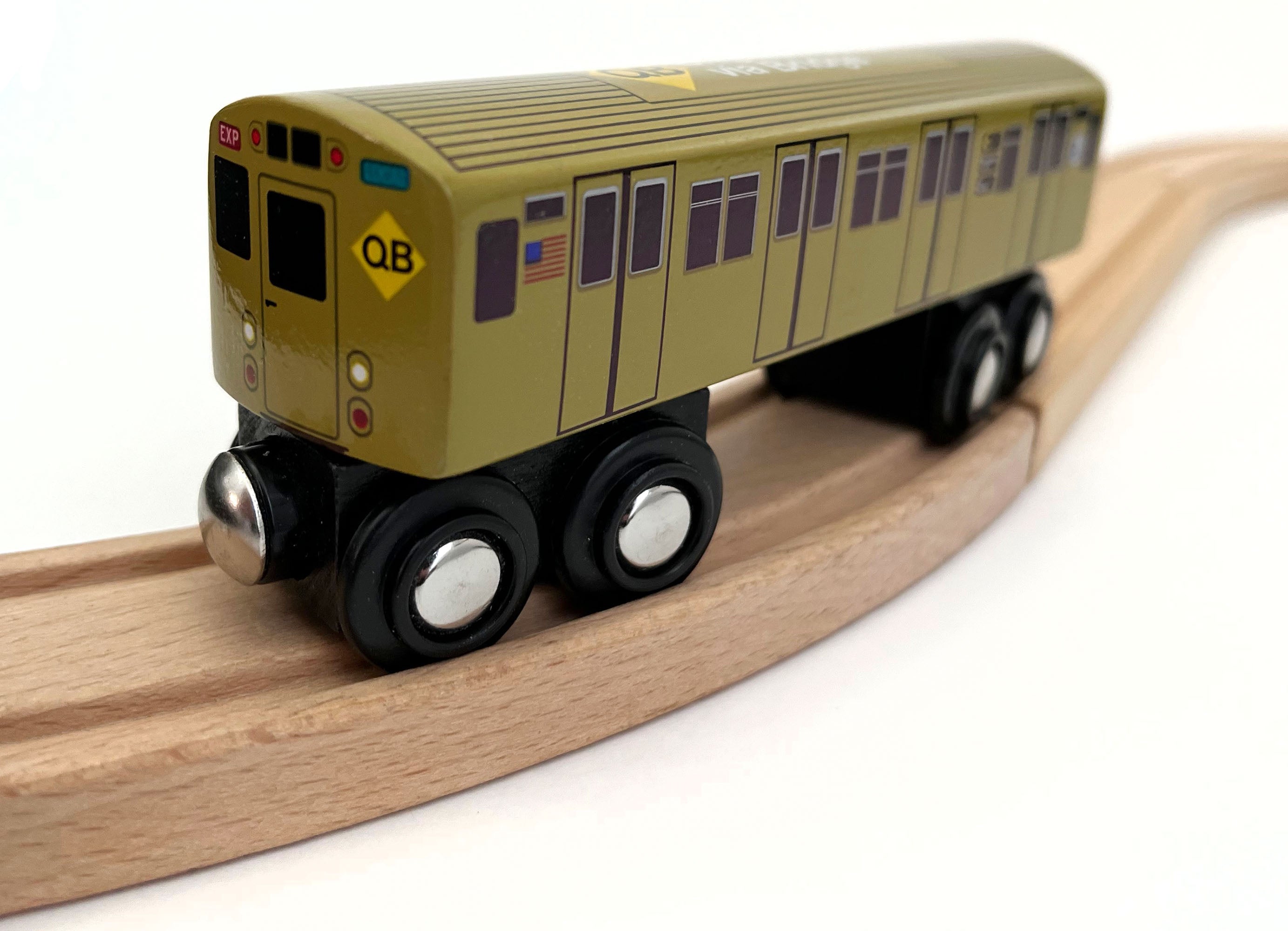 NYC QB-train R30 – Munipals